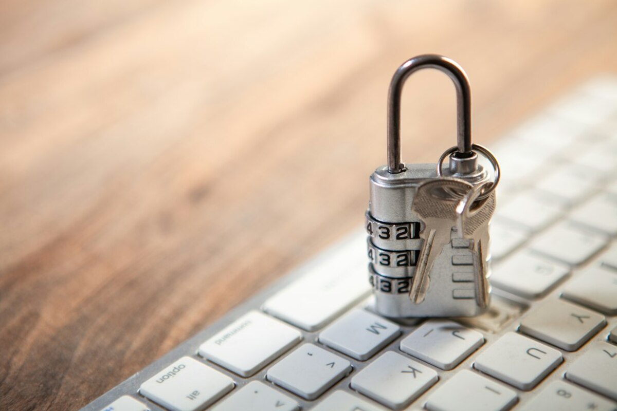 Passkeys Explained: The Login Upgrade That Makes Phishing Much Harder